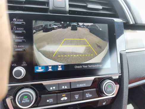 Used 2020 Honda Civic EX image 25