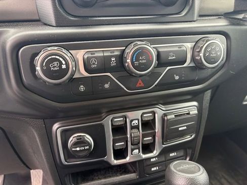 Used 2020 Jeep Gladiator Sport w/ Quick Order Package 24S AWD/4WD image 22