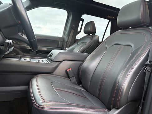 Used 2022 Ford Expedition Max Limited image 50