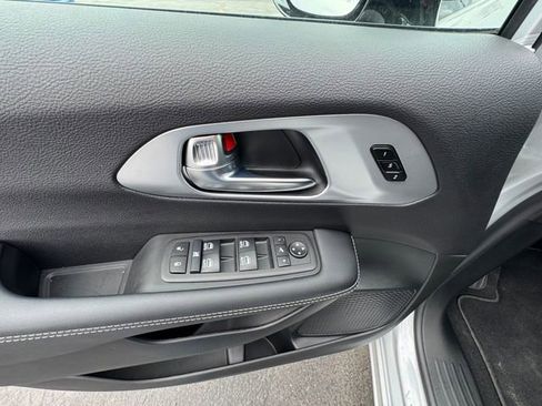 New 2026 Chrysler Pacifica Limited w/ S Appearance Package image 46