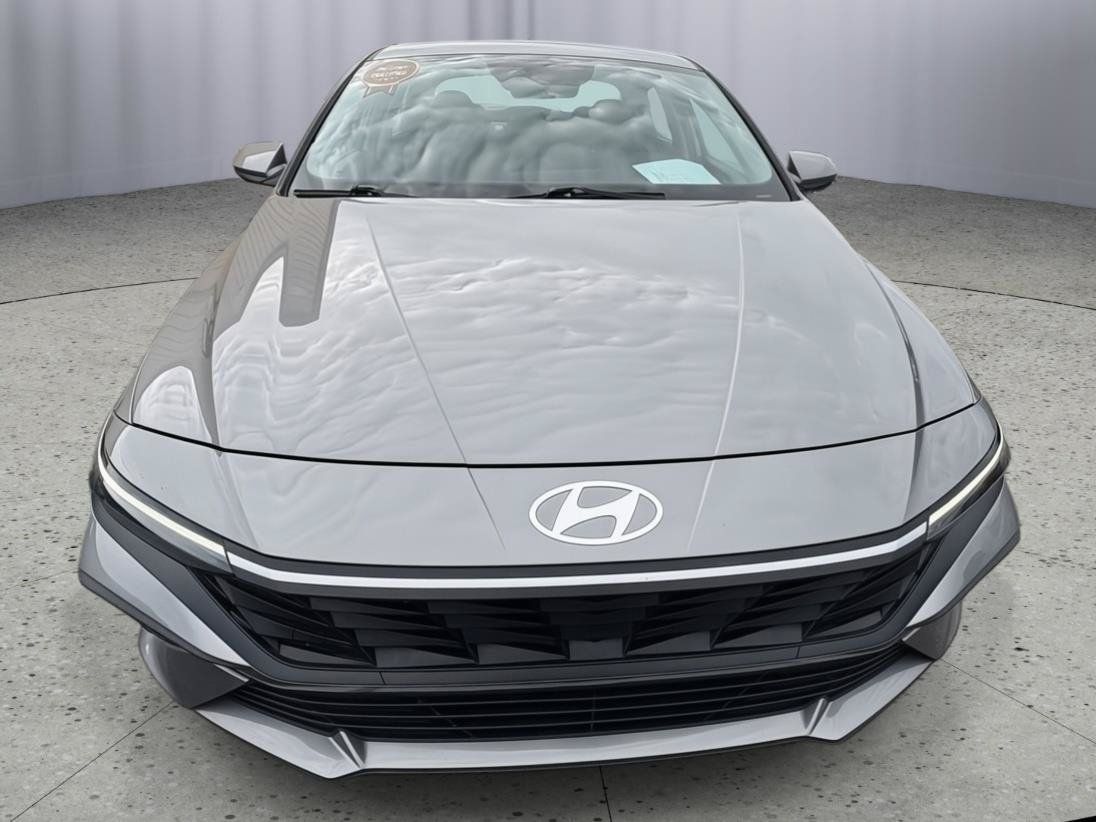 Used 2024 Hyundai Elantra SEL FWD image 8