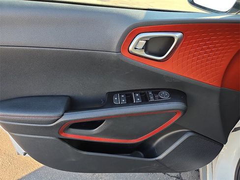Certified 2023 Kia Soul GT-Line image 13