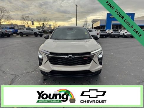 New 2026 Chevrolet Trax RS w/ Driver Confidence Package image 2