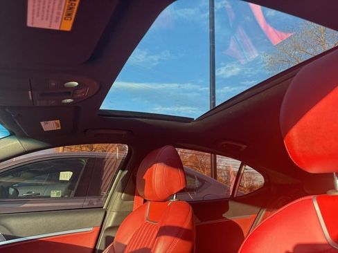 Used 2023 Genesis G70 2.0T w/ Sport Prestige Package image 10