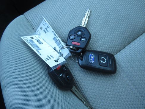 Used 2019 Subaru Impreza 2.0i Premium image 30