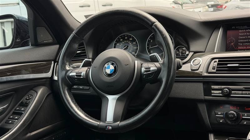 Used 2016 BMW 550i xDrive Sedan AWD/4WD image 31