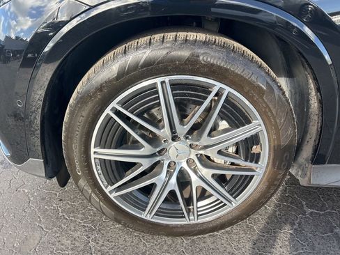Used 2025 Mercedes-Benz GLC 43 AMG 4MATIC image 18