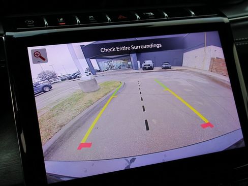 Used 2022 Jeep Grand Cherokee L Overland w/ MOPAR Finishing Package image 9