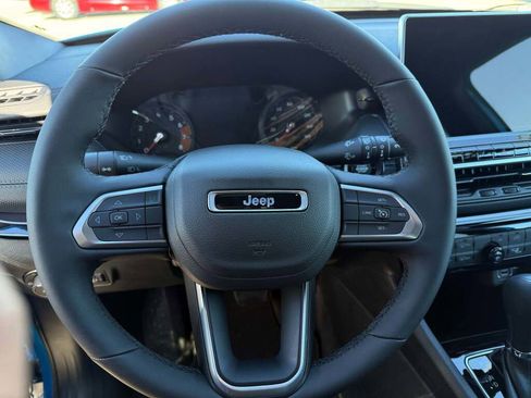 New 2026 Jeep Compass Latitude image 23