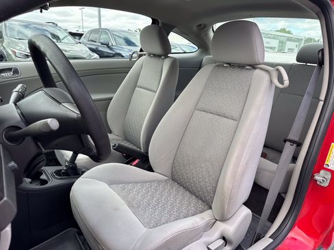 Used 2009 Chevrolet Cobalt LS w/ Protection Package FWD image 4