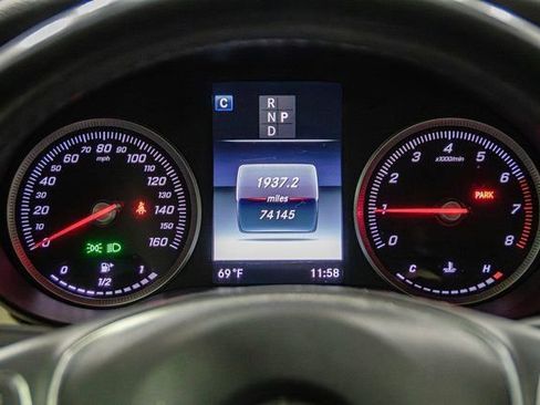 Used 2019 Mercedes-Benz GLC 300 4MATIC Coupe image 8