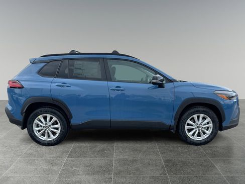 New 2026 Toyota Corolla Cross LE image 6