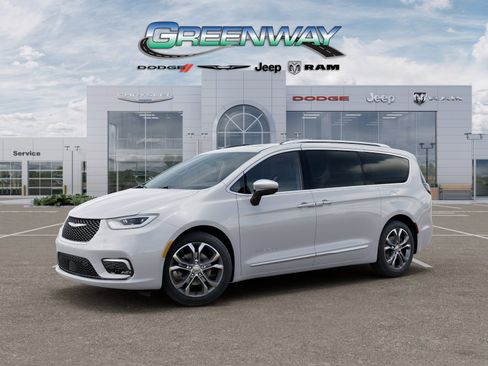 New 2026 Chrysler Pacifica Pinnacle image 2