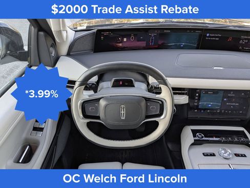 Certified 2025 Lincoln Navigator Reserve image 19