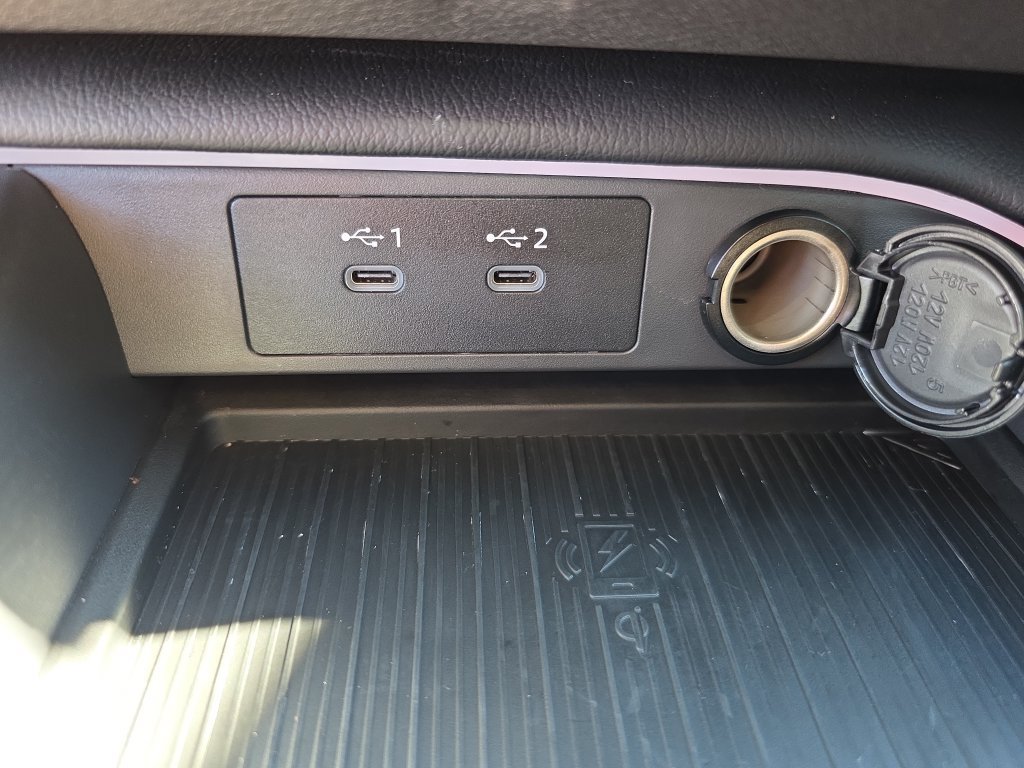 Used 2026 Nissan Sentra SR w/ SR Premium Package FWD image 41
