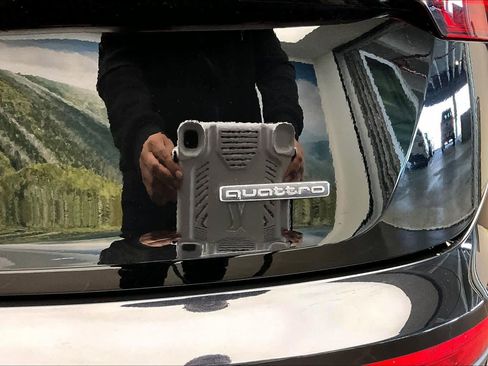 Used 2023 Audi Q5 2.0T Premium Plus w/ Premium Plus Package image 10