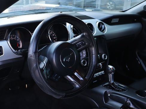 Used 2017 Ford Mustang Premium RWD image 32