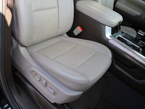 Used 2024 Chevrolet Silverado 1500 LTZ image 25