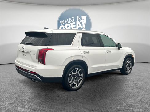 Used 2023 Hyundai Palisade SEL w/ Premium Package image 3