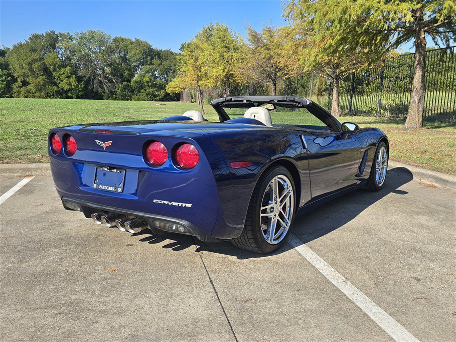 Used 2006 Chevrolet Corvette Convertible w/ Preferred Equipment Group RWD image 10