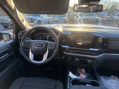 New 2026 GMC Sierra 2500 SLT w/ SLT Premium Package image 14