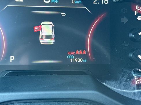 Certified 2025 Toyota RAV4 LE image 31