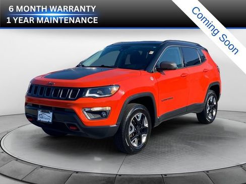 Used 2018 Jeep Compass Trailhawk w/ Leather Interior Group AWD/4WD image 1