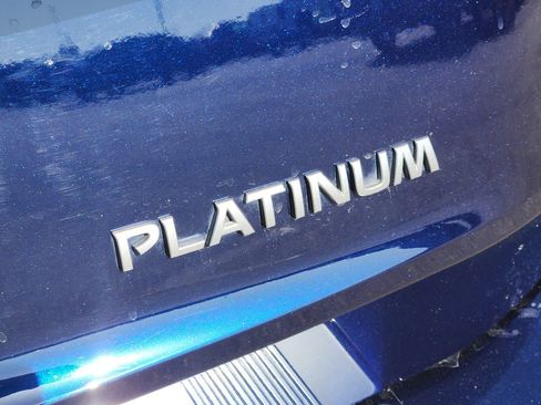 Used 2025 Nissan Rogue Platinum w/ Platinum Premium Package FWD image 8