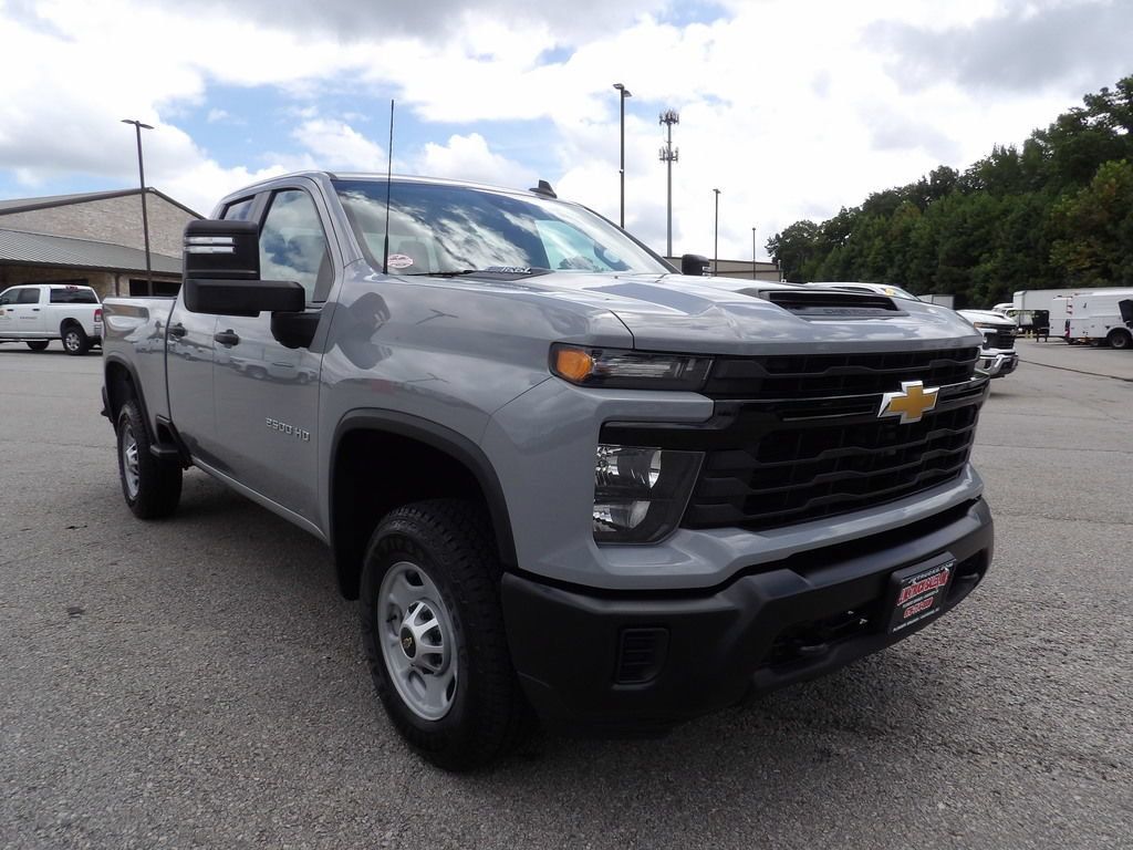 Used 2024 Chevrolet Silverado 2500 W/T RWD image 11