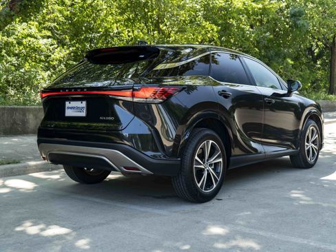 Used 2024 Lexus RX 350 FWD w/ Technology Package image 9