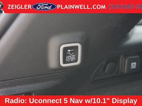 Used 2022 Jeep Grand Cherokee Trailhawk w/ ADV Protech Group II AWD/4WD image 11