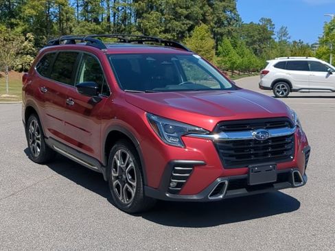 Used 2024 Subaru Ascent Touring AWD/4WD image 2