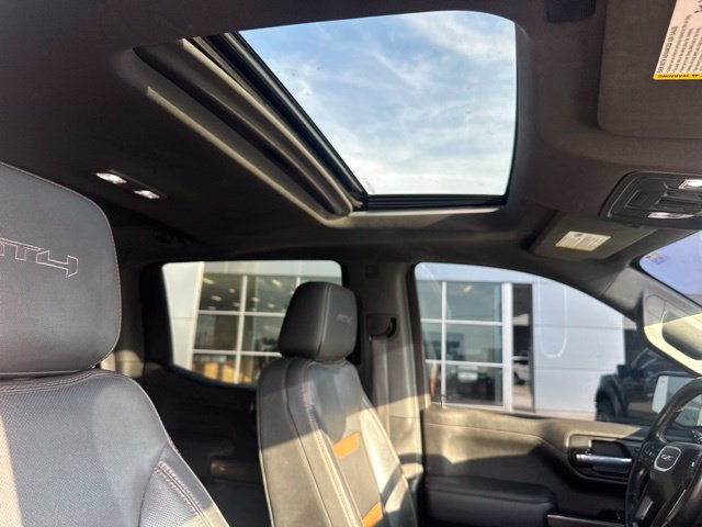 Used 2021 GMC Sierra 1500 AT4 w/ AT4 Premium Package AWD/4WD image 10