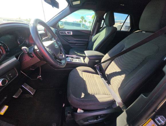 Used 2020 Ford Explorer XLT RWD image 2