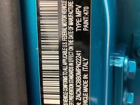 Certified 2021 Jeep Renegade Latitude FWD image 31