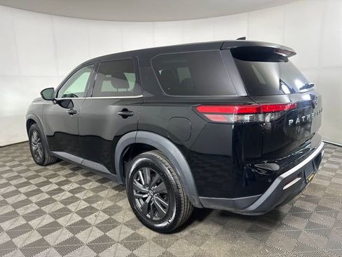 Used 2022 Nissan Pathfinder S AWD/4WD image 5