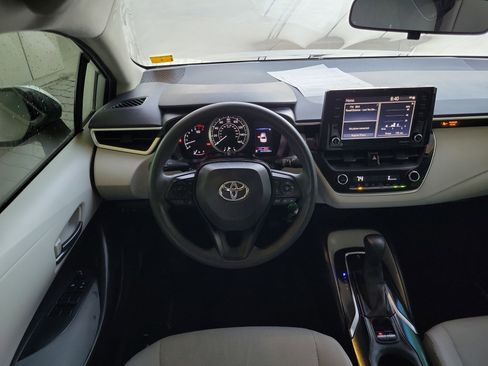 Used 2022 Toyota Corolla LE image 21