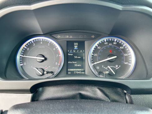 Used 2016 Toyota Highlander XLE image 15