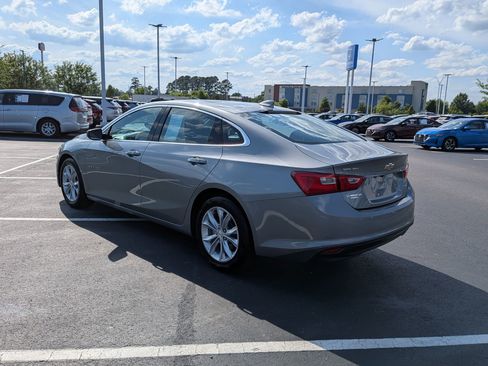Used 2024 Chevrolet Malibu LT FWD image 5