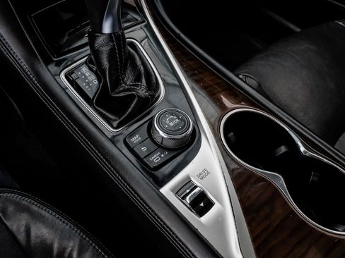 Used 2016 INFINITI Q50 3.0t Premium w/ Driver Assistance Package image 24