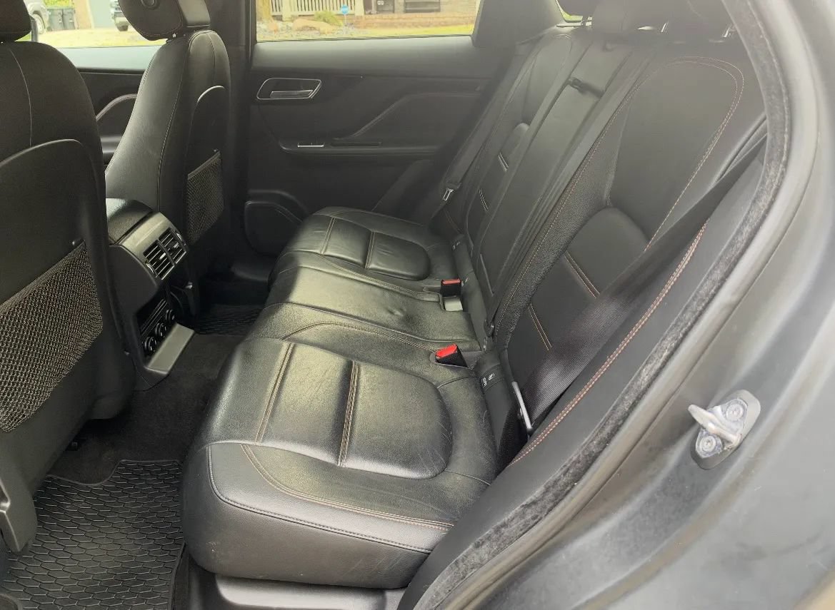Used 2018 Jaguar F-PACE Prestige AWD/4WD image 22