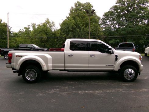 Used 2017 Ford F450 Platinum w/ Platinum Ultimate Package AWD/4WD image 10
