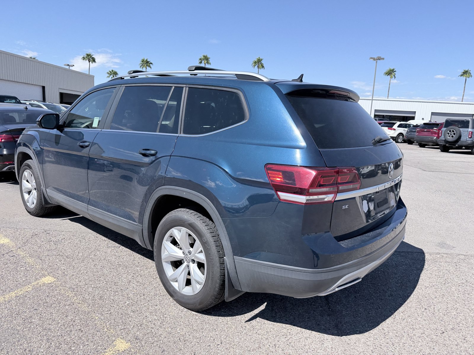 Used 2018 Volkswagen Atlas SE FWD image 3