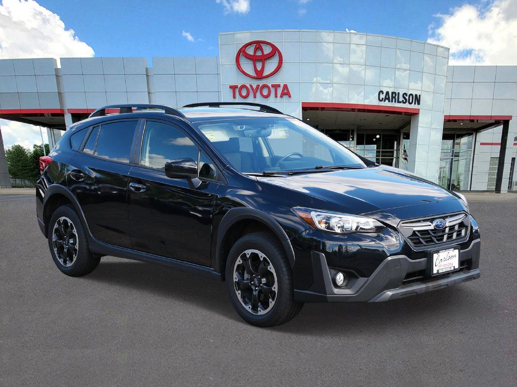 Used 2023 Subaru Crosstrek 2.0i Premium AWD/4WD image 2