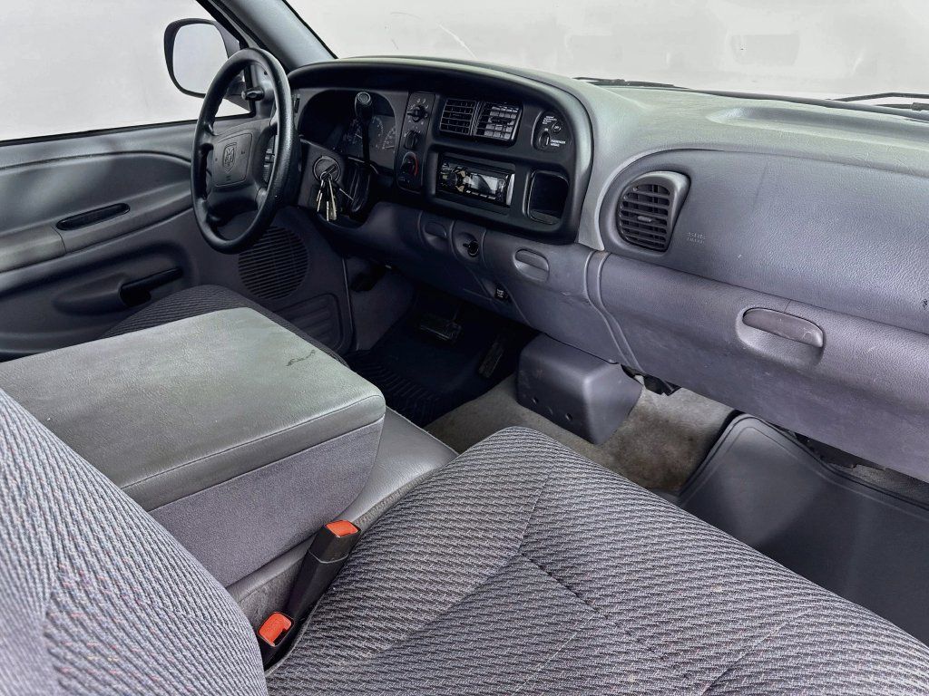 Used 2001 Dodge Ram 1500 Truck 2WD Quad Cab image 29