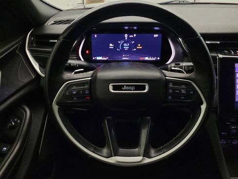 Used 2021 Jeep Grand Cherokee L Altitude image 22