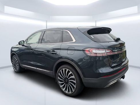 Used 2022 Lincoln Nautilus Black Label w/ Class II Trailer Tow Package AWD/4WD image 5