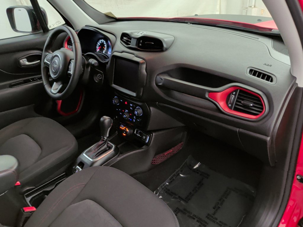 Used 2023 Jeep Renegade Trailhawk AWD/4WD image 15