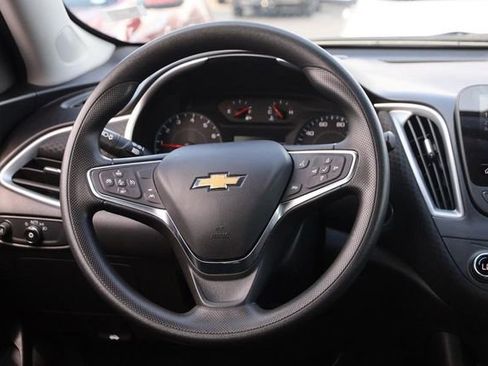 Used 2024 Chevrolet Malibu LT FWD image 22