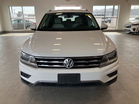 Used 2021 Volkswagen Tiguan SE image 2